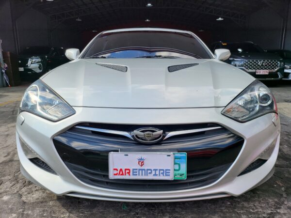 2013 Hyundai Genesis 3.8 V6 W/Sunroof A/T - Image 2