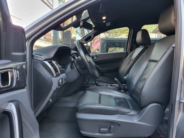 2018 Ford Everest  2.2 Titanium A/T - Image 10