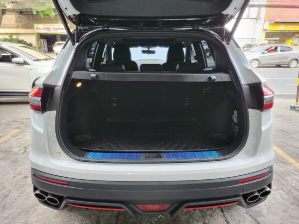 2023 Geely Coolray 1.5 Sport W/ Sunroof 10K KM A/T - Image 14