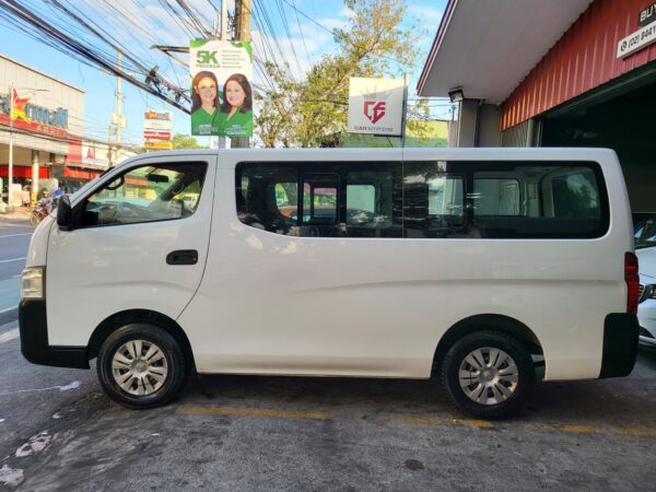 2017 Nissan NV350 2.5 Urvan M/T - Image 3