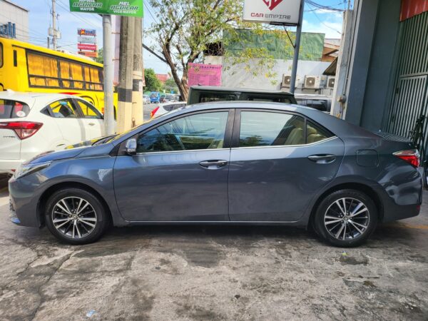 2017 Toyota Altis 1.6 G A/T - Image 3