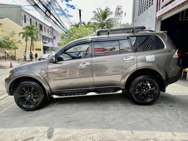 2012 Mitsubishi Montero Sport 2.4 GLS-V A/T - Image 3