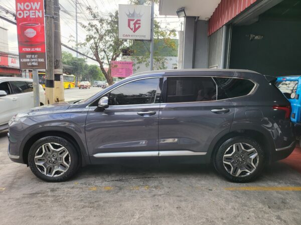 2023 Hyundai Santa Fe 2.2 CRDI Save 900K From Brand New 10K KM A/T - Image 3