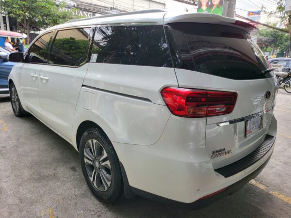 2019 Kia Grand Carnival 2.2 Captain Seats Push Start W/Sunroof A/T - Image 4