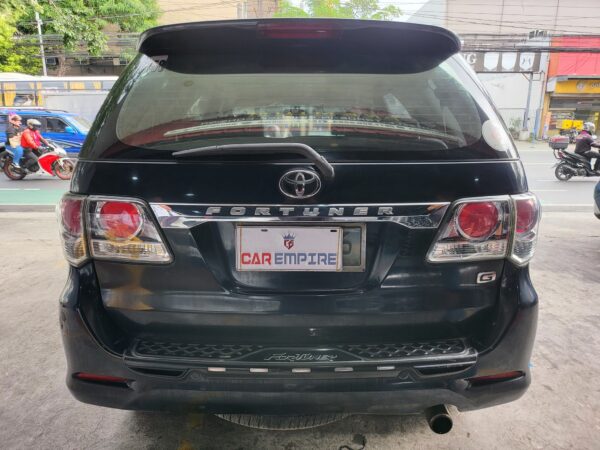 2012 Toyota Fortuner 2.4 G Diesel A/T - Image 4