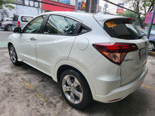 2017 Honda HRV 1.8 EL A/T - Image 4