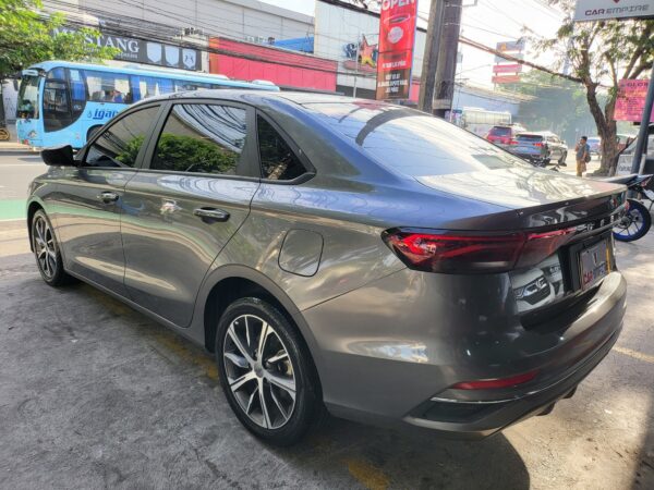 2022 Geely Emgrand 1.5 Comfort 15K KM A/T - Image 4