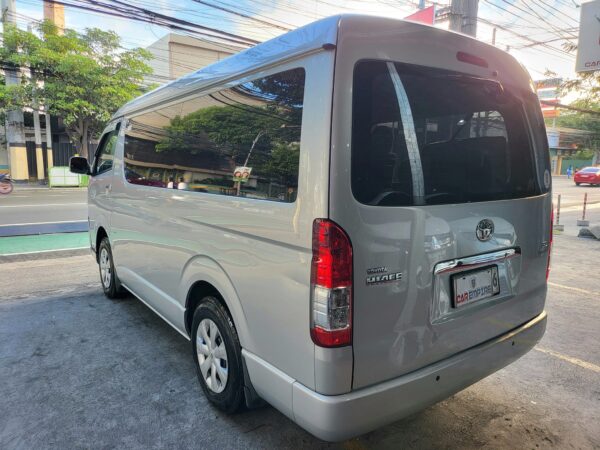 2018 Toyota Hiace Grandia 3.0 GL M/T - Image 4