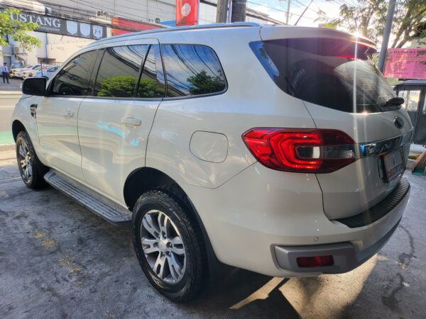 2017 Ford Everest 2.2 Trend A/T - Image 4