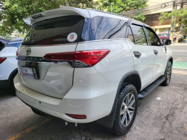 2017 Toyota Fortuner 2.4 V Diesel A/T - Image 6