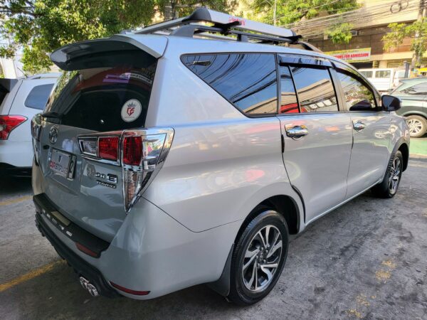 2021 Toyota Innova 2.8 E Diesel A/T - Image 6