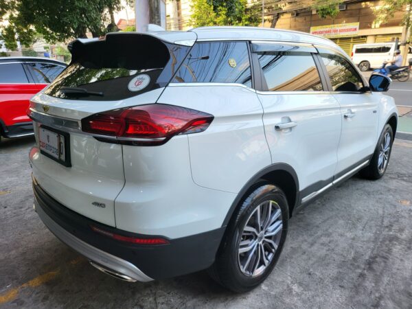 2022 Geely Azkarra Luxury 1.5 Hybrid 20K KM A/T - Image 6