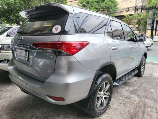 2019 Toyota Fortuner 2.4 G Diesel A/T - Image 6