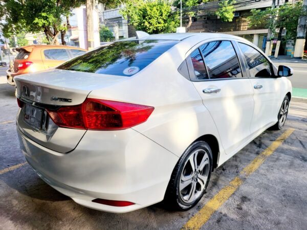 2016 Honda City 1.5 VX A/T - Image 6