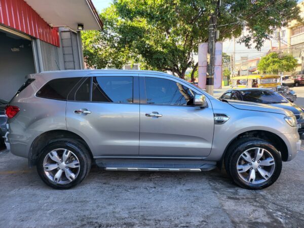 2018 Ford Everest  2.2 Titanium A/T - Image 7