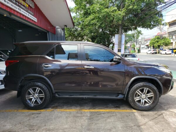 2018 Toyota Fortuner 2.7 G Gas A/T - Image 7