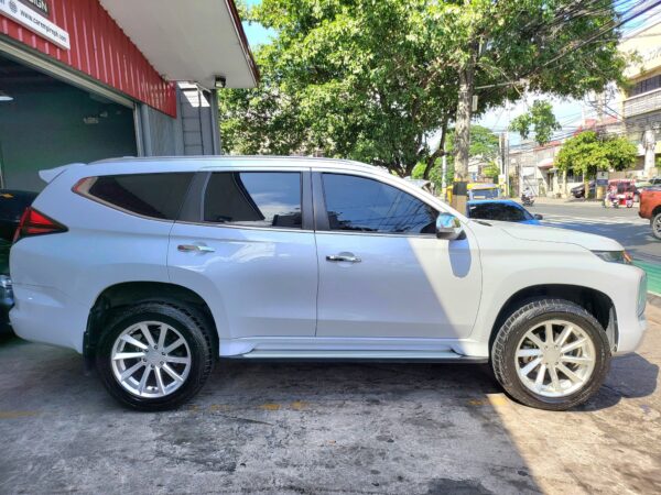 2022 Mitsubishi Montero Sport 2.4 GLX M/T - Image 7