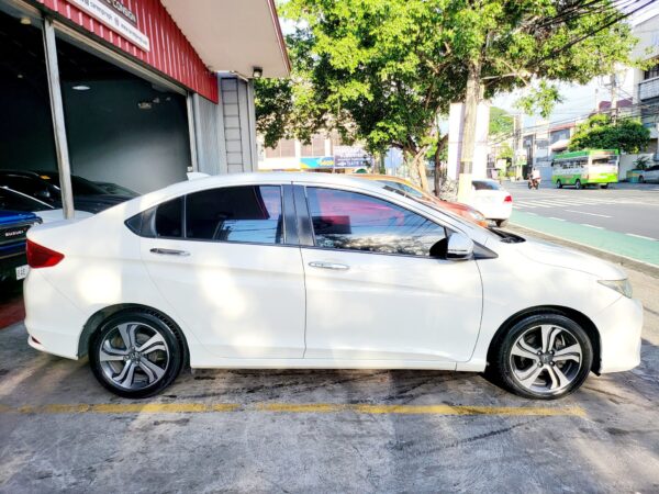 2016 Honda City 1.5 VX A/T - Image 7