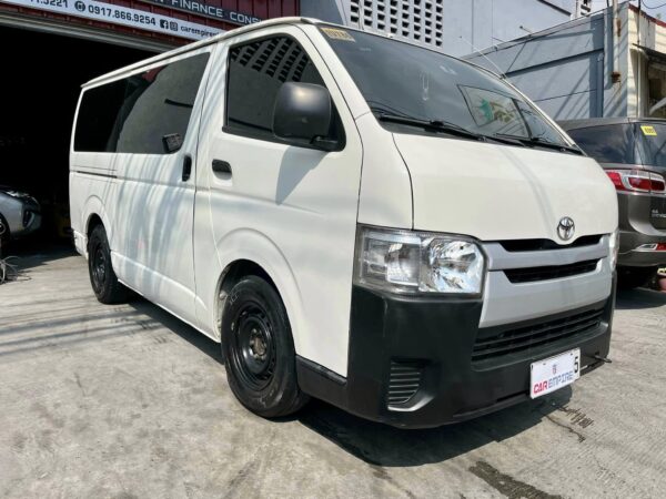 2018 Toyota Hiace 3.0 Commuter M/T - Image 7