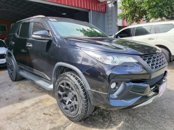 2017 Toyota Fortuner 2.7 G Gas Loaded Casa Maintained A/T - Image 8