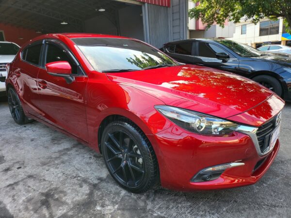 2019 Mazda 3 Hatchback 1.5 Skyactiv 30K KM A/T - Image 8