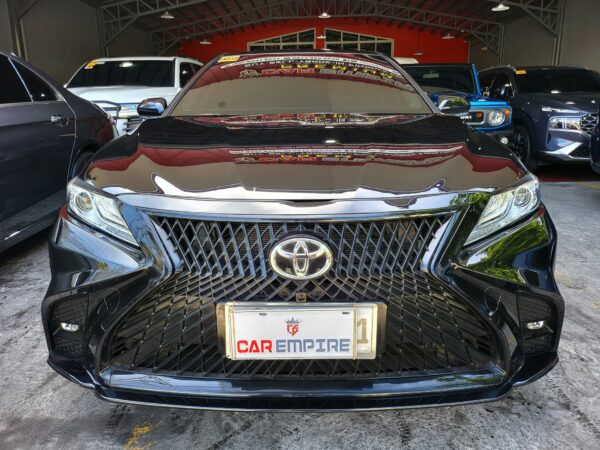 2019 Toyota Camry 2.5 V 30 KM Lexus Look A/T - Image 2