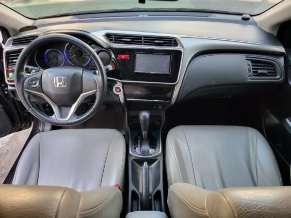 Honda City 2016  1.5 VX A/T - Image 12