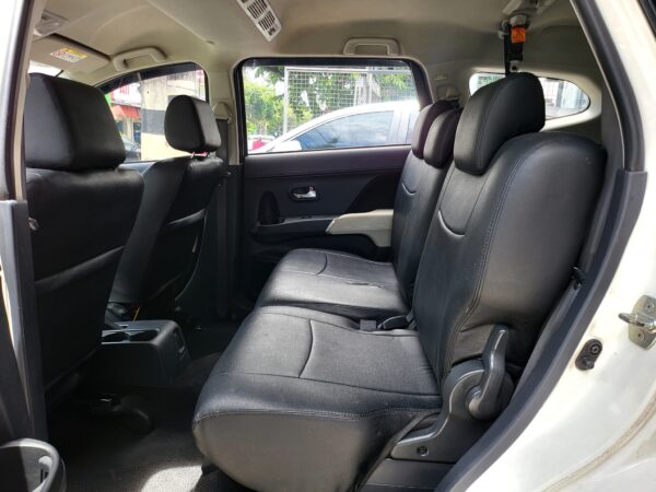 2018 Toyota Rush 1.5 E A/T - Image 12