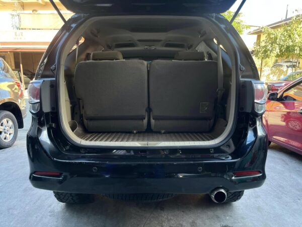 2014 Toyota Fortuner 2.5 G Diesel M/T - Image 14