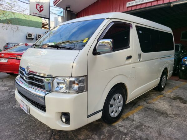 2018 Toyota Hiace Super Grandia 3.0 Artista Van W/CR 300K Upgrade 40K KM A/T