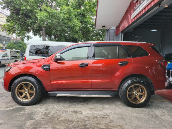 2016 Ford Everest 3.2 Titanium 4x4 A/T - Image 3