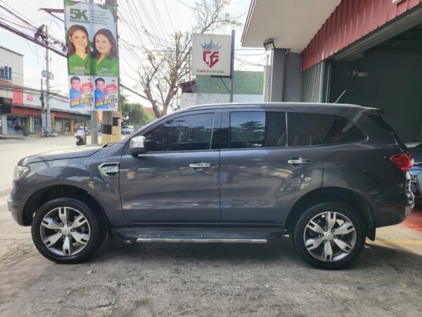 2017 Ford Everest 2.2 Titanium A/T - Image 3