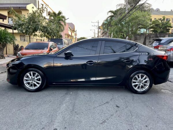 2018 Mazda 3 1.5 Skyactiv A/T - Image 3