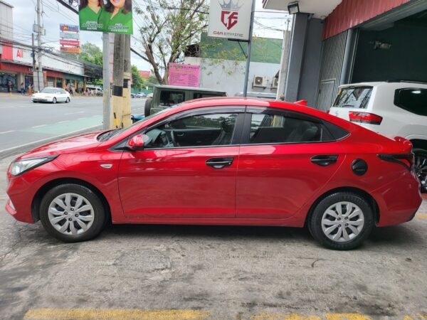 2020 Hyundai Accent 1.4 GL 30K KM A/T - Image 3