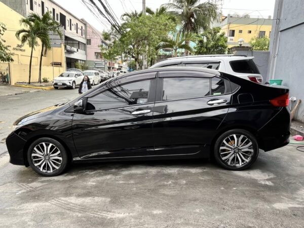 2017 Honda City 1.5 VX A/T - Image 3