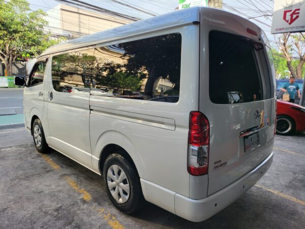 2018 Toyota Hiace Super Grandia 3.0 Artista Van W/CR 300K Upgrade 40K KM A/T - Image 5