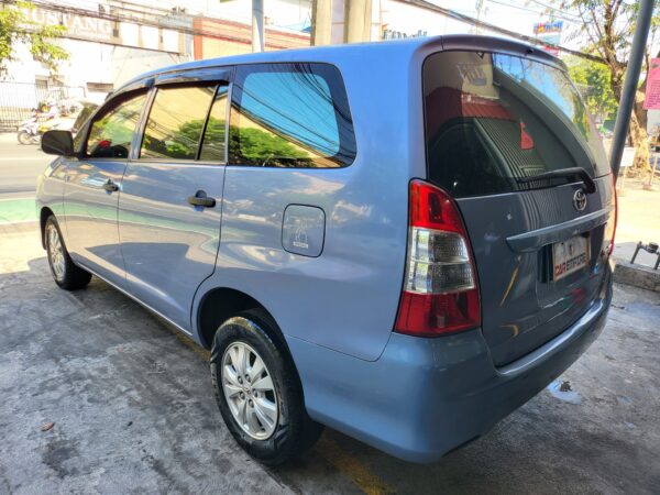 2014 Toyota Innova 2.5 E Diesel A/T - Image 4