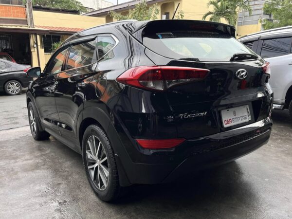 2016 Hyundai Tucson 2.0 GLS Push Start Diesel A/T - Image 4