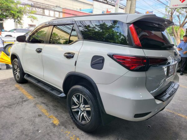 2019 Toyota Fortuner 2.4 G Diesel Casa Maintained A/T - Image 6
