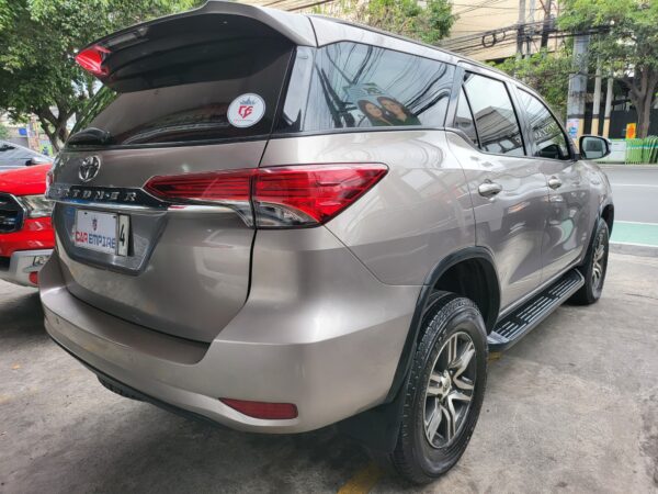 2018 Toyota Fortuner 2.4 G Diesel A/T - Image 6