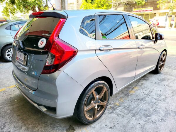 2018 Honda Jazz 1.5 V A/T - Image 6