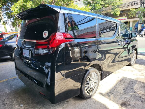 2018 Toyota Alphard 3.5 20K KM A/T - Image 6