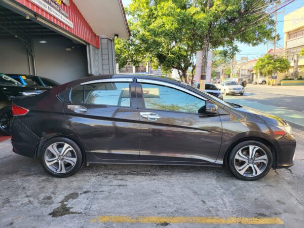 Honda City 2016  1.5 VX A/T - Image 8