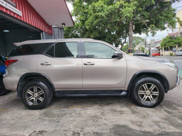 2018 Toyota Fortuner 2.4 G Diesel A/T - Image 7