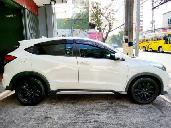 2017 Honda HRV 1.8 E A/T - Image 7