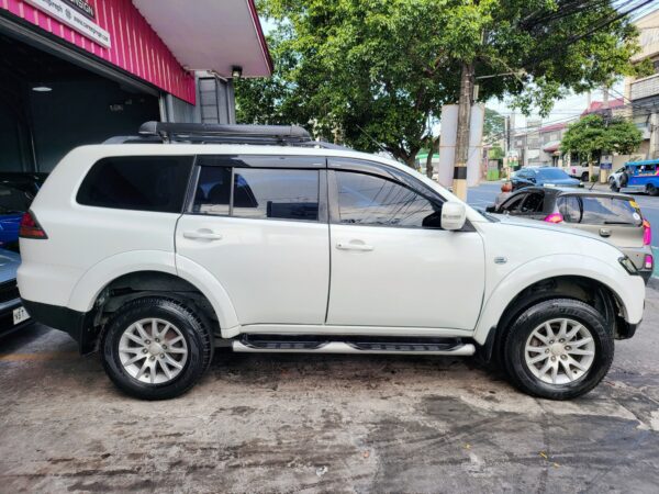 2012 Mitsubishi Montero Sport 2.4 GLX M/T - Image 7