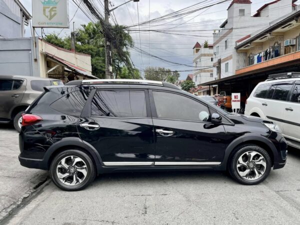 2017 Honda BR-V 1.5 V Push Start A/T - Image 7