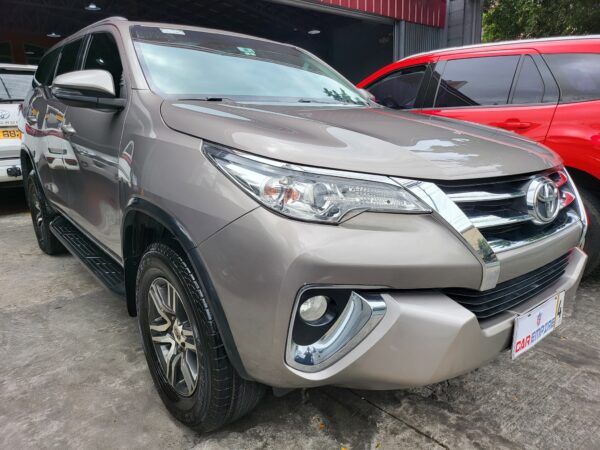 2018 Toyota Fortuner 2.4 G Diesel A/T - Image 8