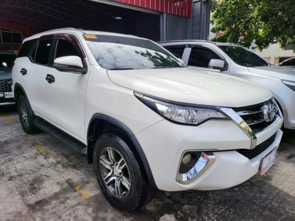 2019 Toyota Fortuner 2.4 G Diesel Casa Maintained A/T - Image 9