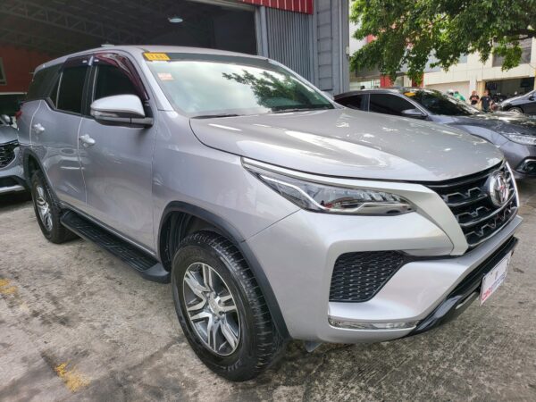 2023 Toyota Fortuner 2.4 G Diesel A/T - Image 9